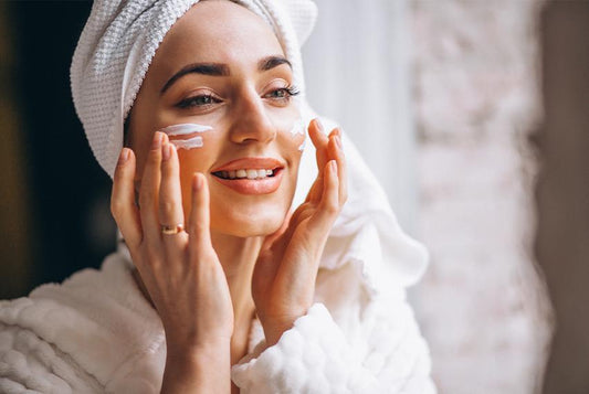 Top Five Benefits of Using the Best Night Cream For Dry Skin